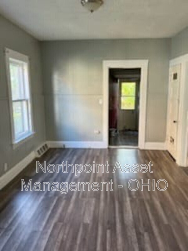 Photo - 3107 Saratoga Ave