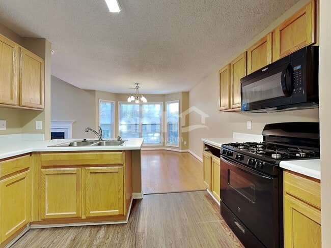 Photo - 4220 Lake Woodard Dr