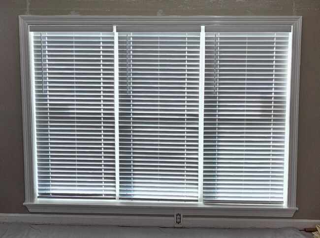 Photo - 915 Sharon St