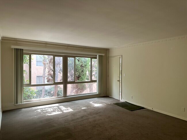 Photo - 548 Kelton Ave Unit 552.5