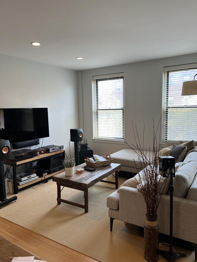 1 bedroom in Boston MA 02118 - 1 bedroom in Boston MA 02118 Condo Unit 302
