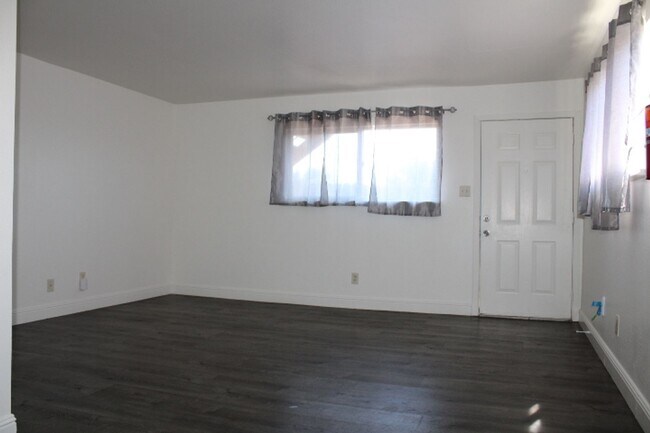 Photo - 3800 Waller Ave Unidad 3800 WALLER AVE #D