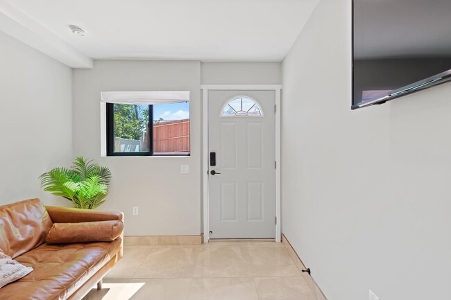Sala de estar - 6036 W 75th St