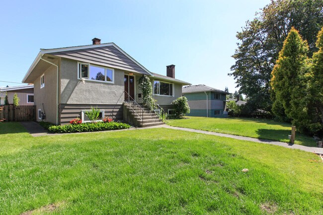 Photo - 2956 Noel Dr