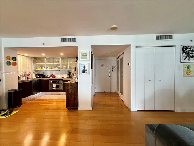 Photo - 2025 Brickell Ave Unit 2002