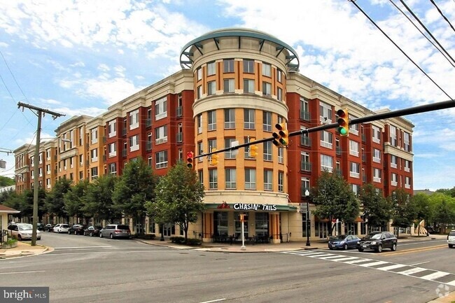 Building Photo - 2200 N Westmoreland St Unit 409 Rental