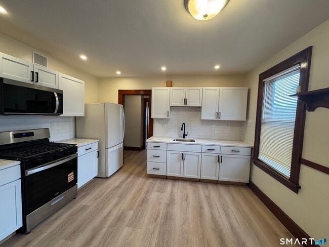 Photo - 120 Burritt Ave