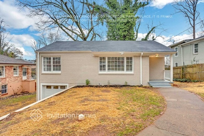 1380 Woodland Ave SE