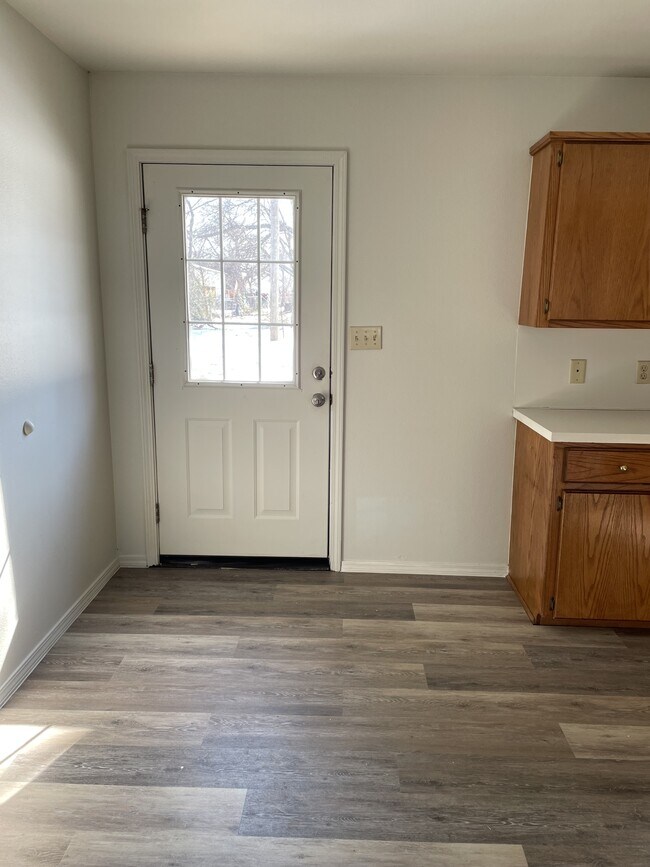 Photo - 902 W Oklahoma Ave