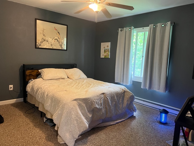 Bed Furnished - 306 Heather Ln Unit Upstairs