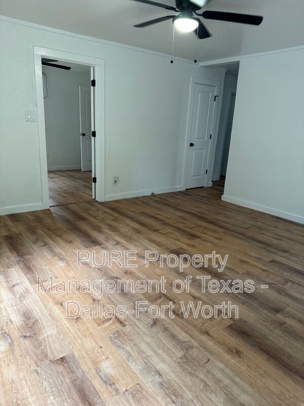 Photo - 1208 Hawthorne Ave Unit #C
