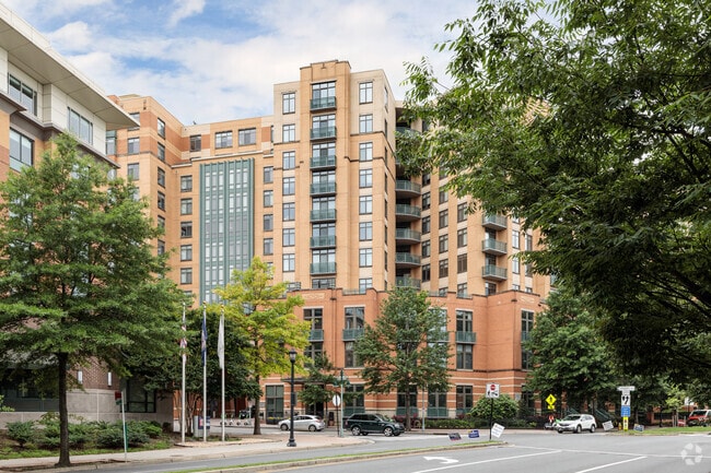 Photo - Shirlington Village Condominiums