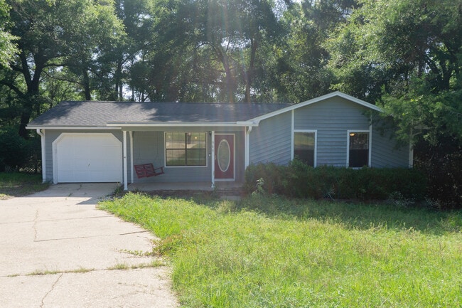 Photo - 969 Dixie St