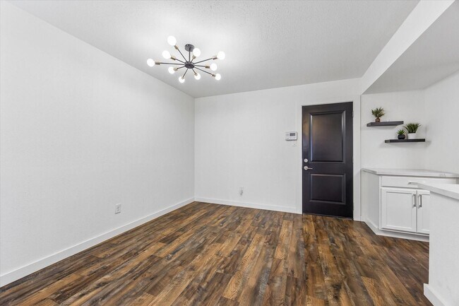 Photo - 1908 Augusta Dr Unit 3