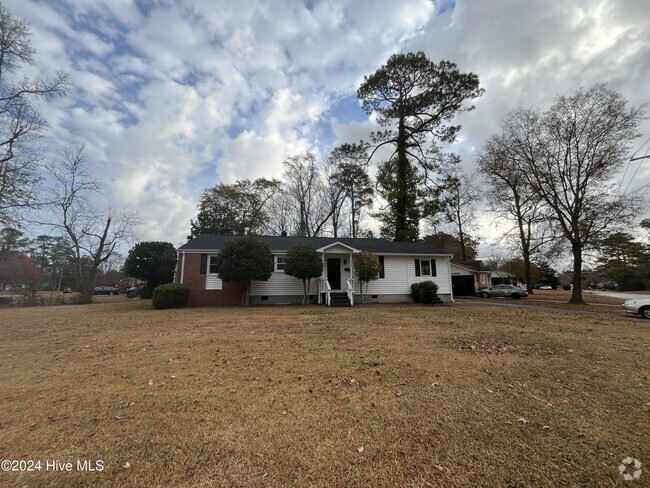 Building Photo - 604 Sioux Dr Rental