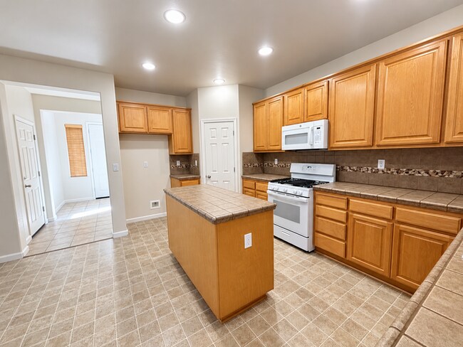 9402 Vintner Cir
