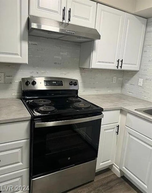 ? Renovated 2-Bed Oasis in the Heart of Do... - ? Renovated 2-Bed Oasis in the Heart of Do... Unidad D Rental