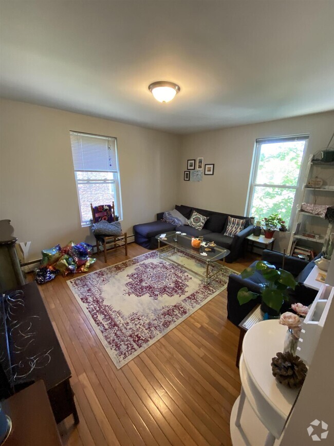 Building Photo - 348 Allston St Unit 2 Rental