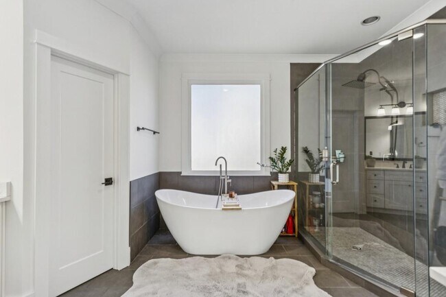 Photo - 3346 Kenyon Creek Dr NW