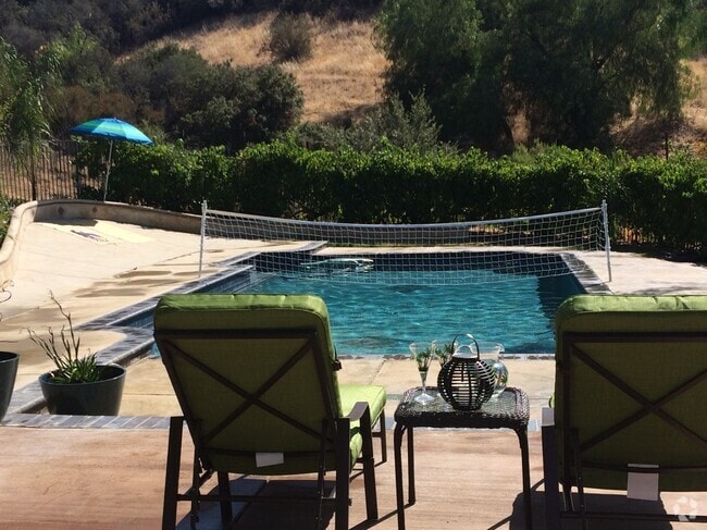 Building Photo - 30550 Mulholland Hwy Rental