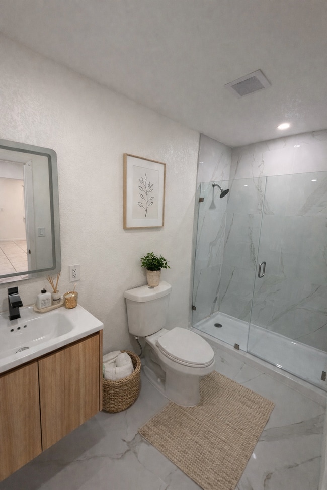 Photo - 10424 SW 7th St