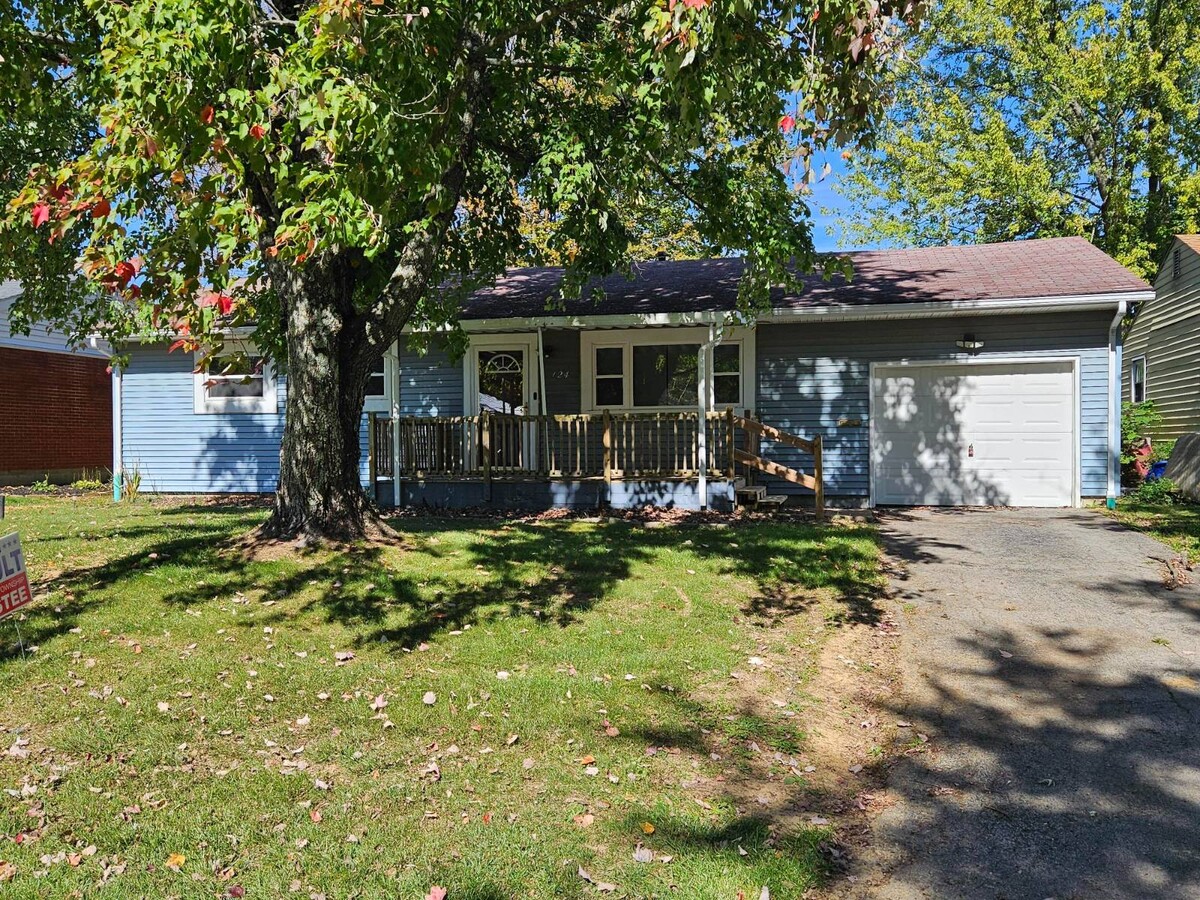 Photo - 124 W Josie Ave