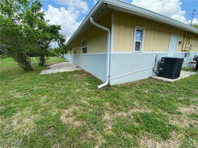 Building Photo - 4186 Pine Drop Ln Rental