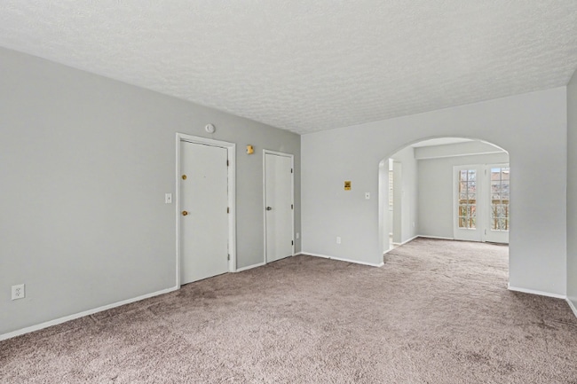 Building Photo - 562 Glenwood Ave