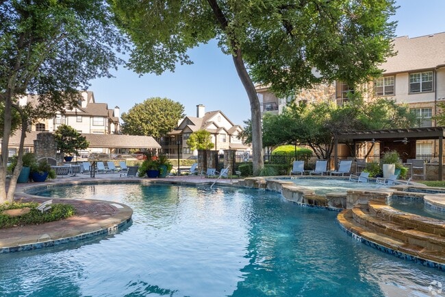 Building Photo - Marquis at Bellaire Ranch