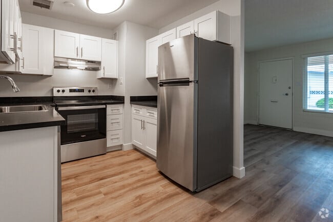 B - 1BD, 1BA - 509SF