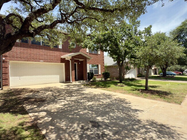 Building Photo - Spacious 2-story in Cedar Park