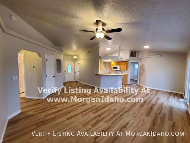 Photo - 521 S Valley Dr