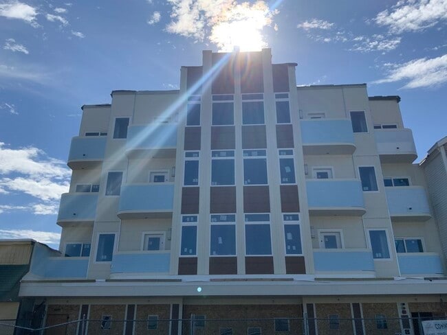 Building Photo - 163 Nantasket Ave Unit 305 Rental