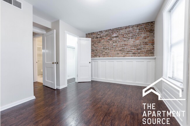 Photo - 1501 W Fullerton Ave Unidad 1R