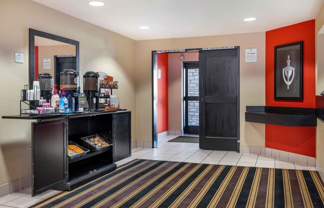 Furnished Studio-Sacramento - Roseville