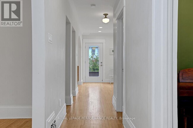 Photo - 824 Fisher Ave