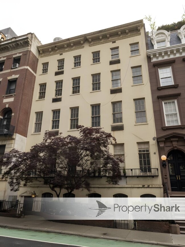 Building Photo - 111 E 38th St