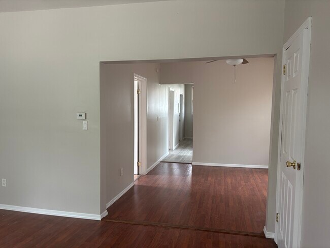 Photo - 421 River Dr Unit Apt #1