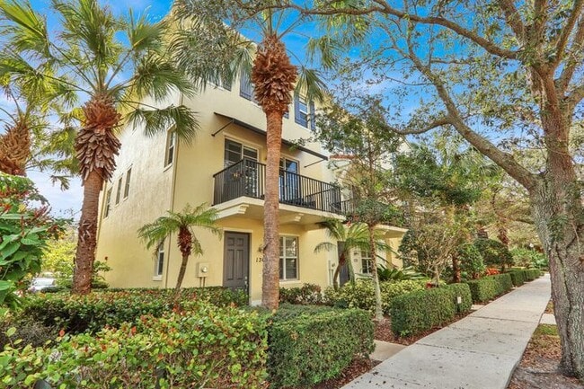 Photo - 136 Regions Way