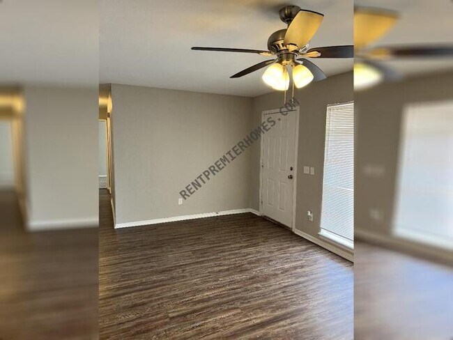 Photo - 301 NW 81st St