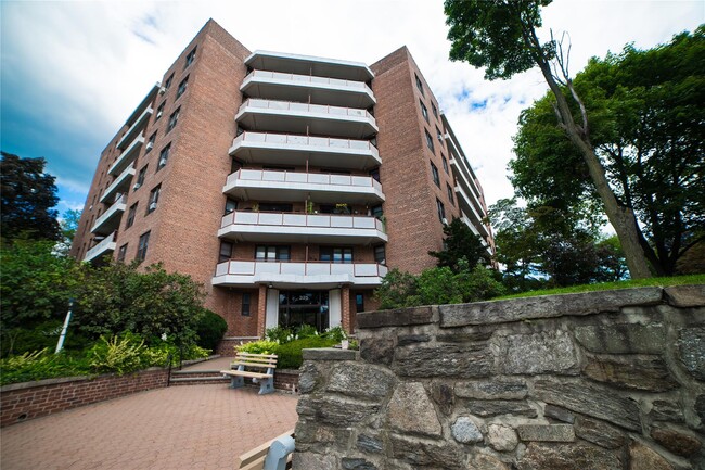 Photo - 325 King St Condo Unit LD