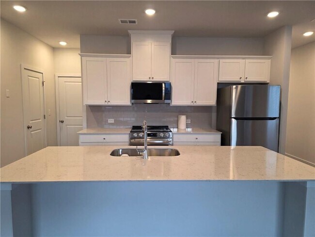 1704 Harper Lily Ln