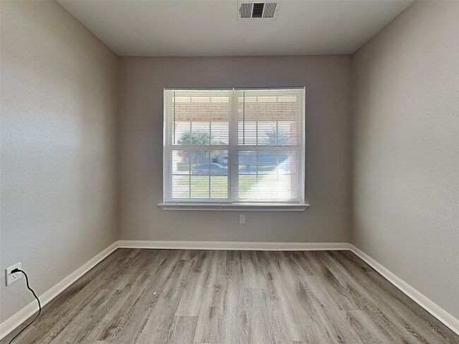 Photo - 18019 Kinsale Valley Ln