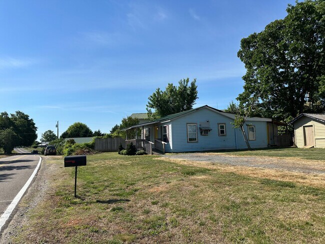 Photo - 4499 Hickory Nut Ridge Rd