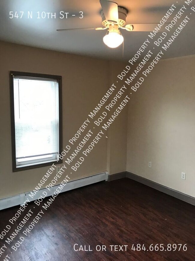 Photo - 547 N 10th St Unit 3