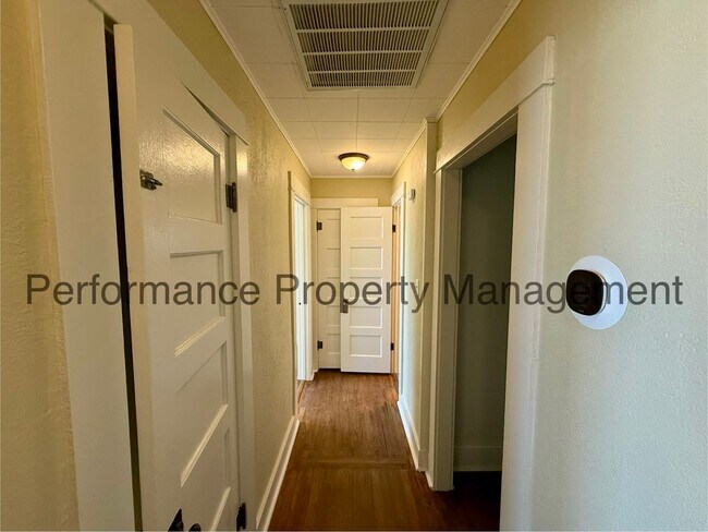 Photo - Gorgeous 3 Bed/2 Bath Taft Home w/ Finished Basement, 3 Car Garage & $0 Deposit Option