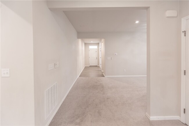 Building Photo - 357 Anna Cir