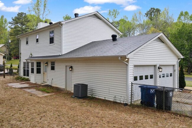 Photo - 4418 Englewood Rd