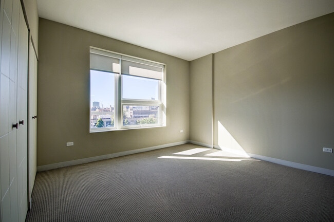 Photo - 851 W Grand Ave Unit 307