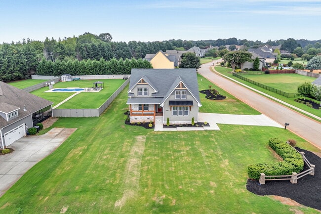 Photo - 117 Carshalton Dr